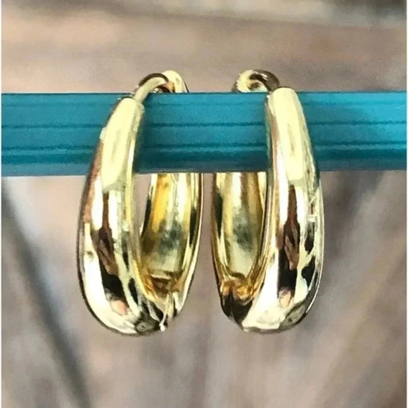 14k Gold Plated Retro 80’s Gradient Hinged Hoop Earrings NWT - Picture 1 of 4